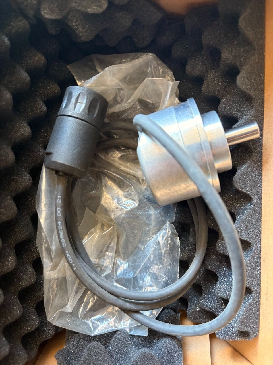 ROD 420 2500 01-03 Encoder 376840-0L – Used Tested – N3 Version — tested industrial automation part by Samonde