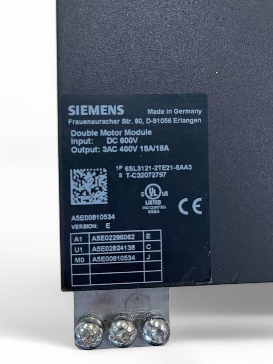 Siemens 6SL3121-2TE21-8AA3 - SINAMICS DOUBLE MOTOR MODULE 18A/18A side view — industrial automation spare part by Samonde