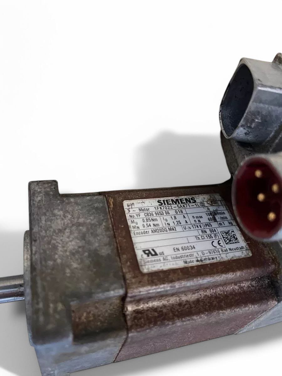 Siemens 1FK7022-5AK71-1LG2 SIMOTICS S Synchronous servo motor 1FK7 Compact detail view — industrial automation spare part by Samonde