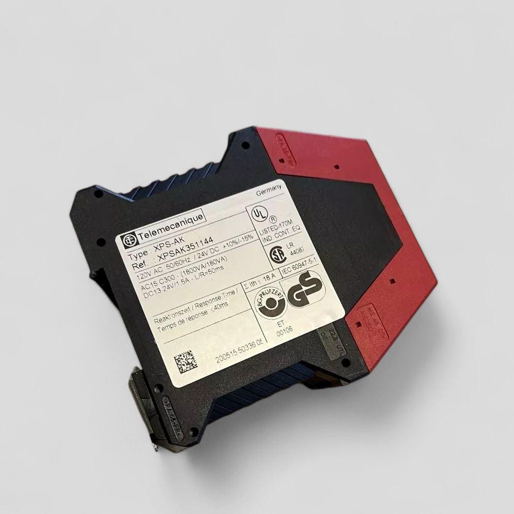 Schneider TELEMECANIQUE XPSAK351144 Dual channel safety relay module XPS-AK side view — industrial automation spare part by Samonde