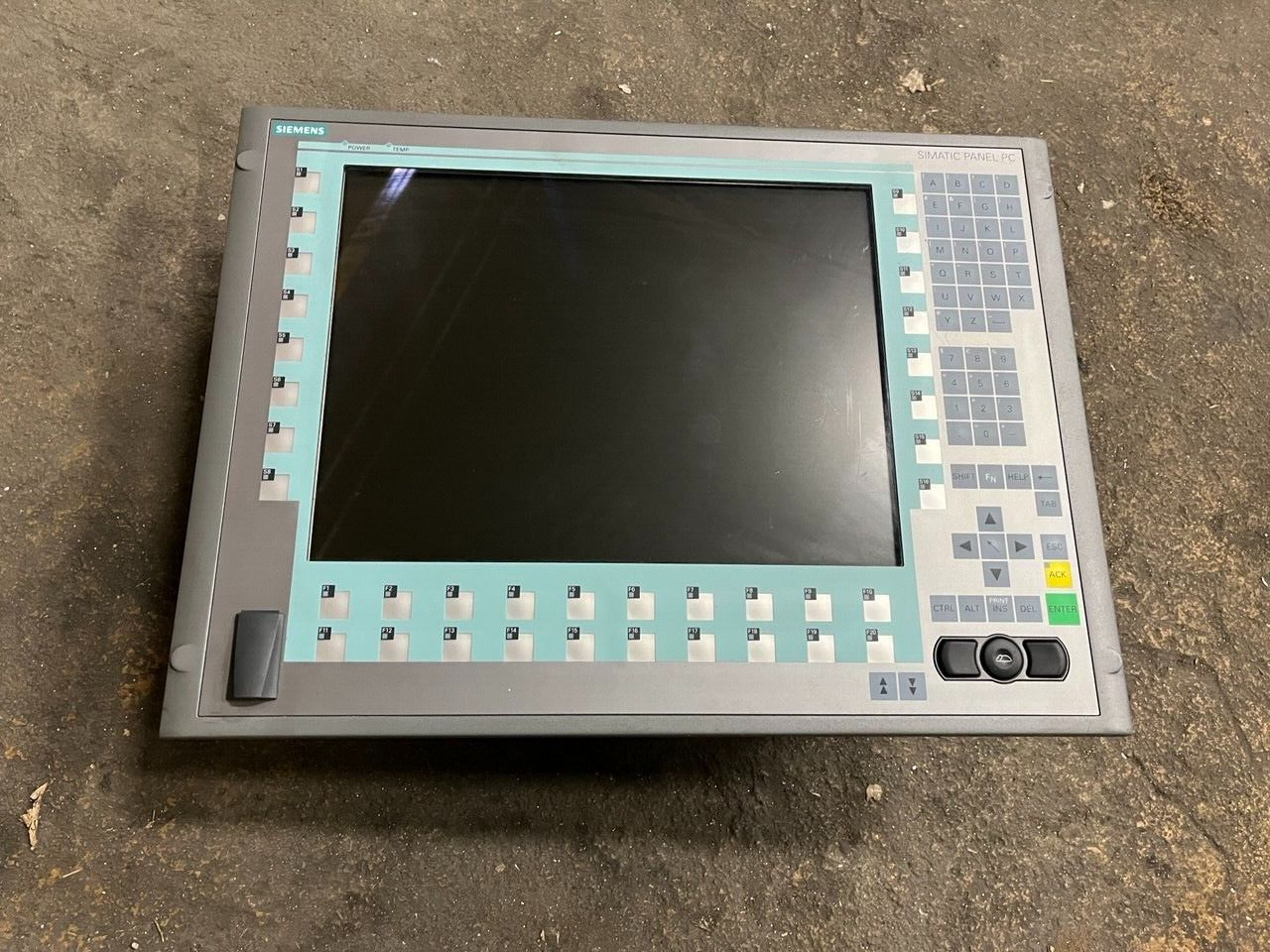 Siemens Simatic Panel PC 677B 6AV7873-0BA10-1AC0 | 15" Keypad — tested industrial automation part by Samonde