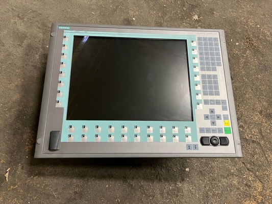 Siemens Simatic Panel PC 677B 6AV7873-0BA10-1AC0 | 15" Keypad