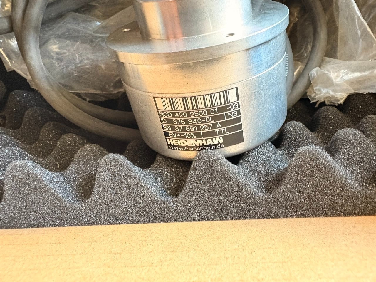 ROD 420 2500 01-03 Encoder 376840-0L – Used Tested – N3 Version — tested industrial automation part by Samonde