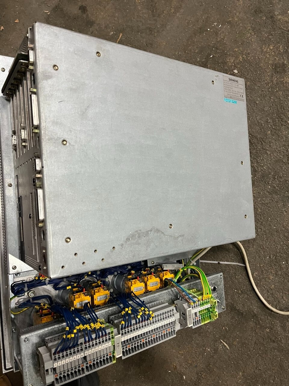 Siemens Simatic Panel PC 6AV7671-4AA01-1AV0 | Sicalis PMC7 V2 — tested industrial automation part by Samonde