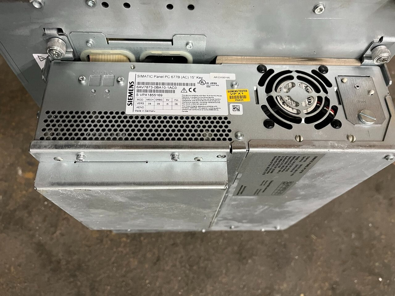 Siemens Simatic Panel PC 677B 6AV7873-0BA10-1AC0 | 15" Keypad — tested industrial automation part by Samonde