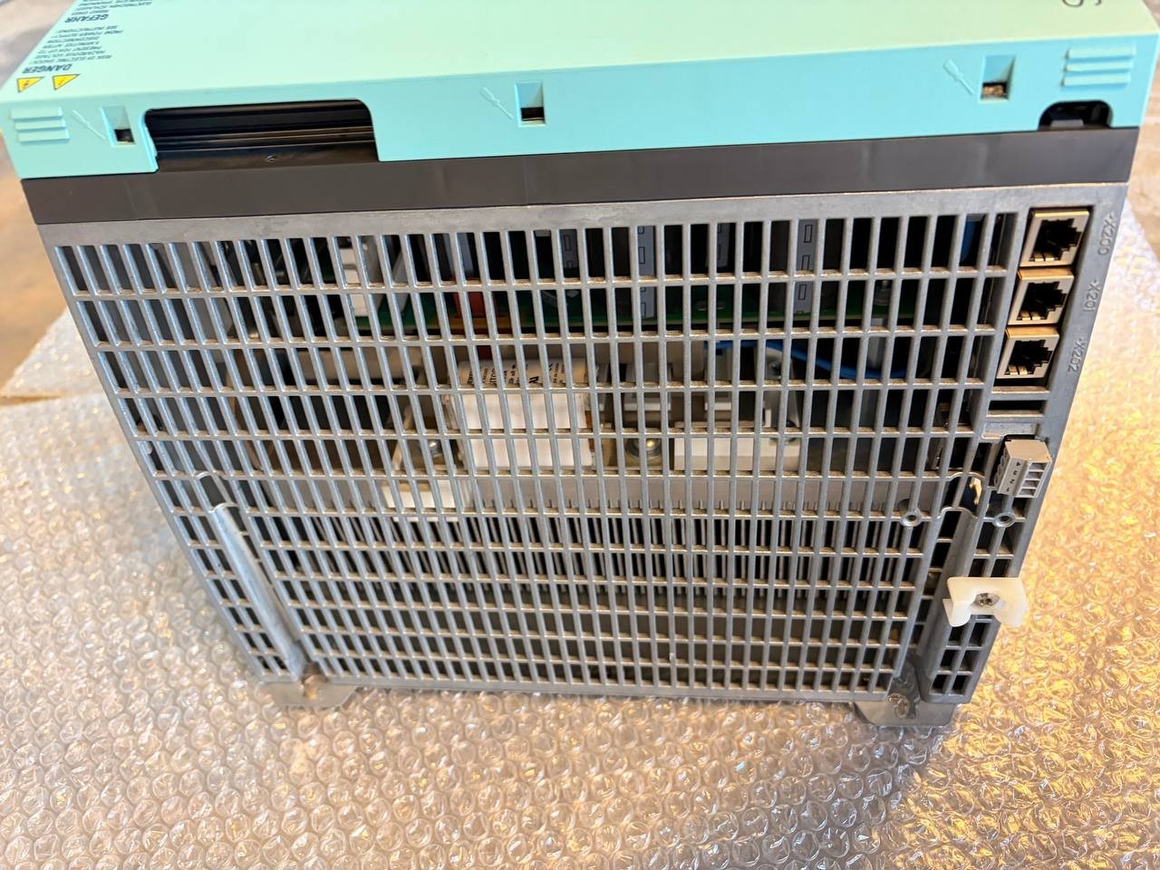 Siemens Sinamics S120 Single Motor Module 6SL3121-1TE21-0AA3 | 9A Drive — tested industrial automation part by Samonde