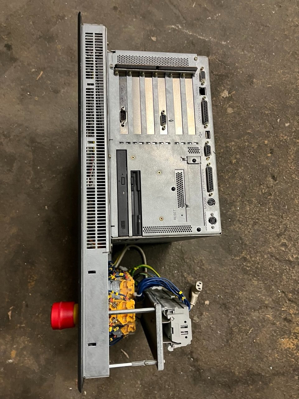 Siemens Simatic Panel PC 6AV7671-4AA01-1AV0 | Sicalis PMC7 V2 — tested industrial automation part by Samonde
