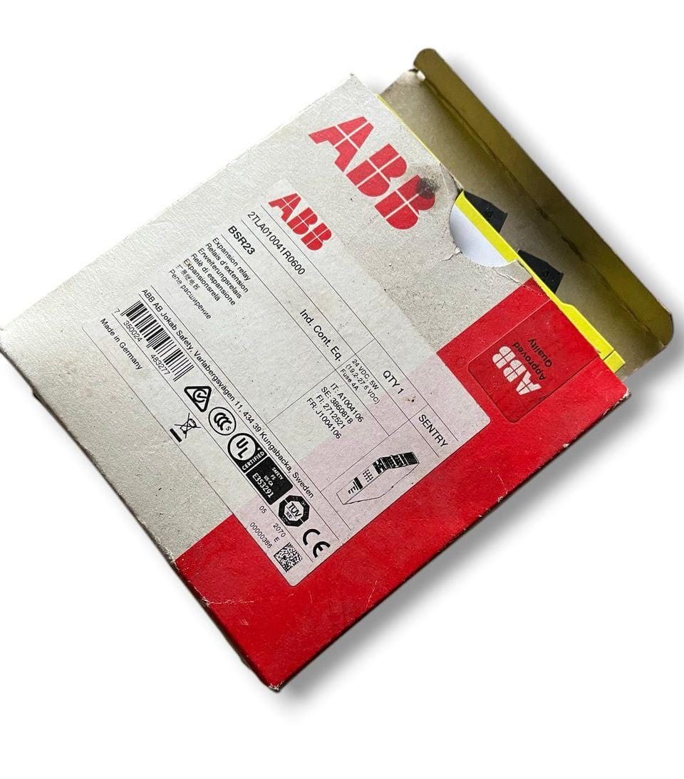 ABB SENTRY 2TLA010041R0600 SAFETY RELAY detail view — industrial automation spare part by Samonde
