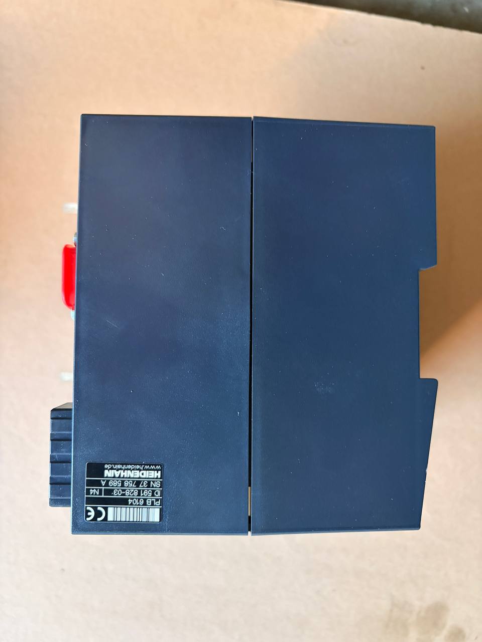 Heidenhain Blue electrical panel on a beige background