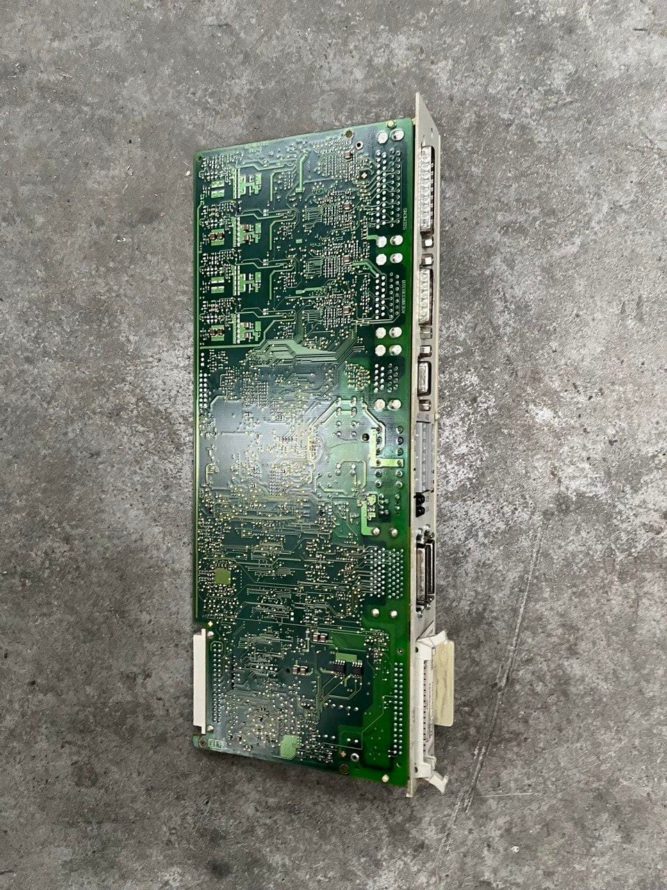 Siemens 6SN1118-0DJ23-0AA1 detail view — industrial automation spare part by Samonde