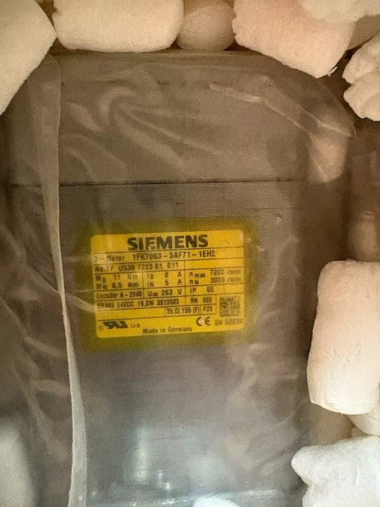 Siemens Servomotor 1FK7063-5AF71-1EH2 - New front view — industrial automation spare part by Samonde