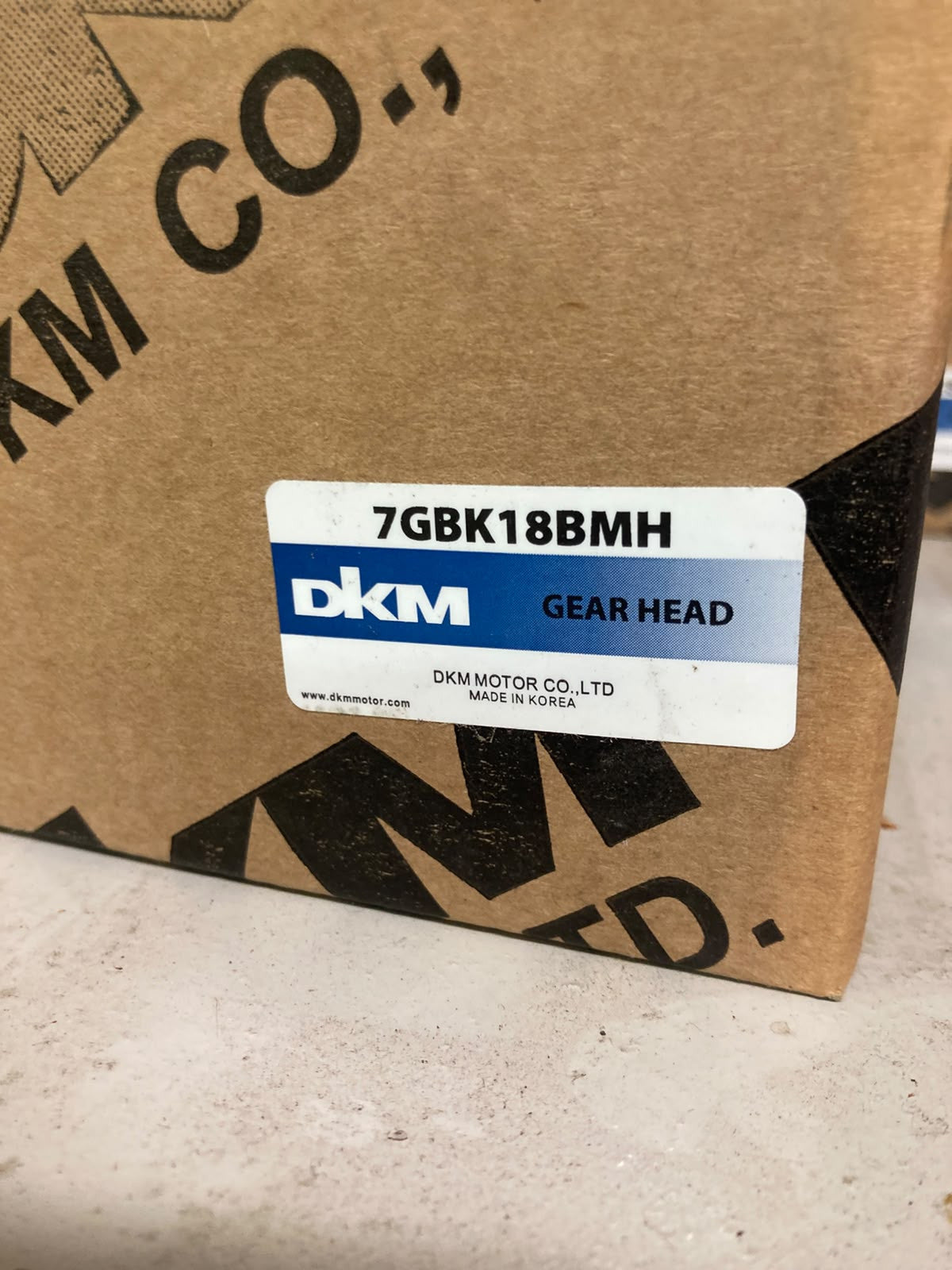 DKM 7GBK18BMH gear head box label, made in Korea