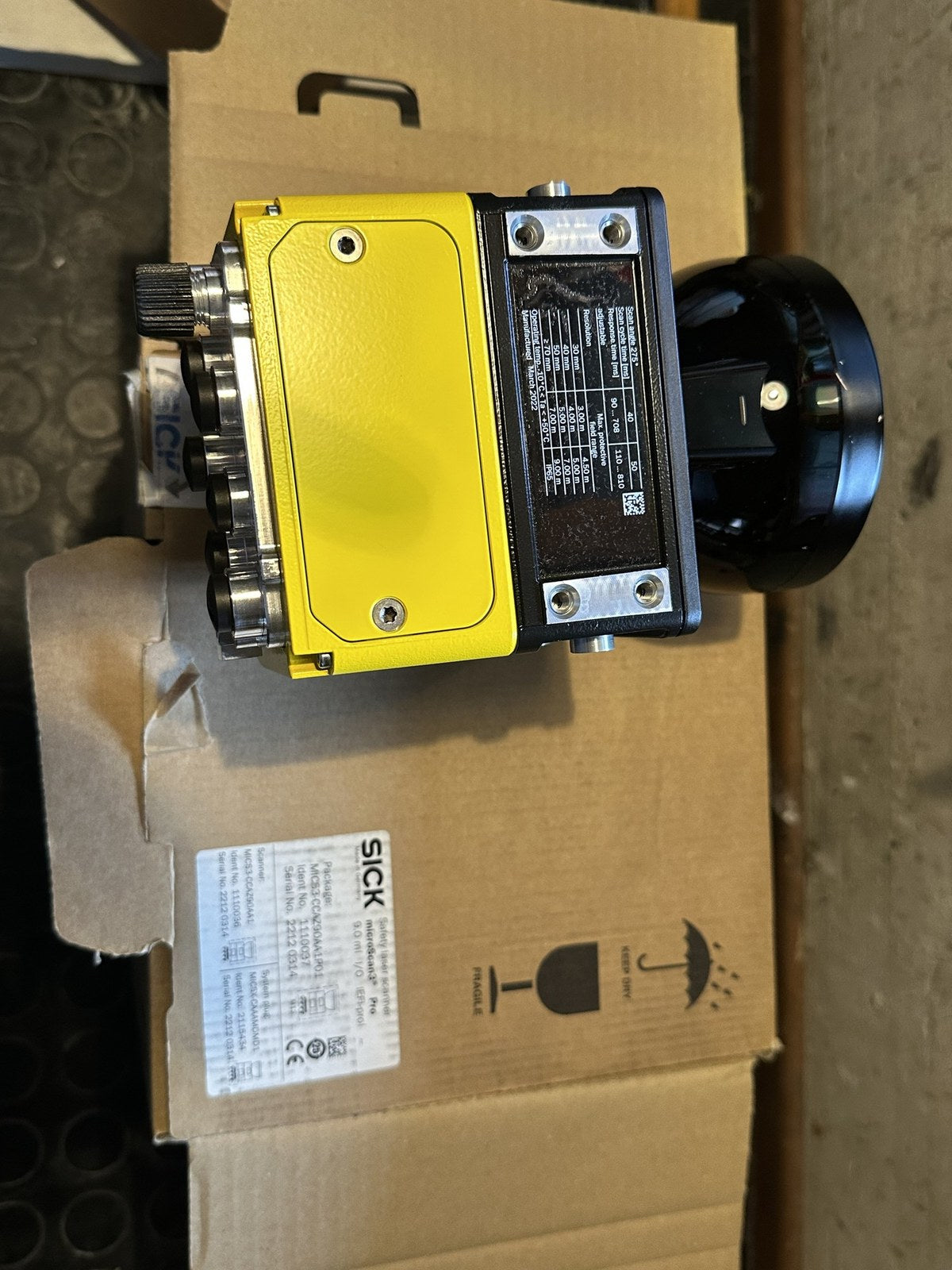 SICK microScan3 Pro safety laser scanner, rating plate side