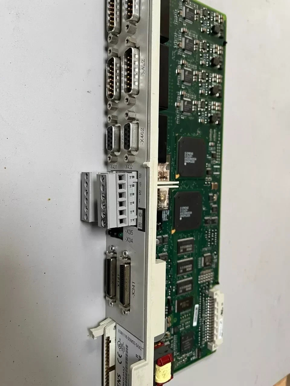 Siemens 6SN1118-0DM33-0AA2 version B detail view — industrial automation spare part by Samonde
