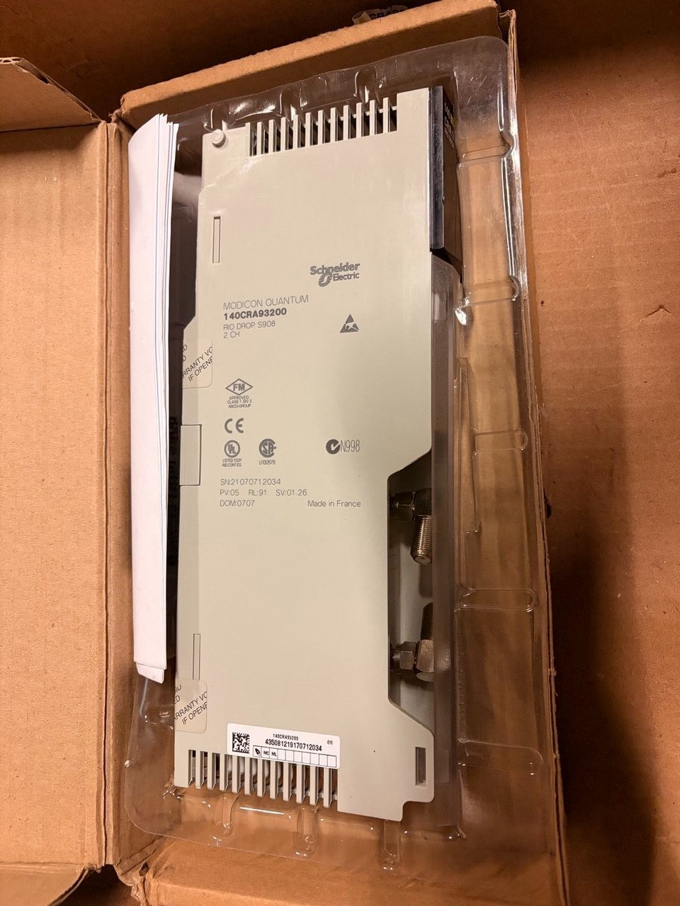 Schneider Modicon Quantum RIO Drop Adapter 140CRA93200 side view — industrial automation spare part by Samonde