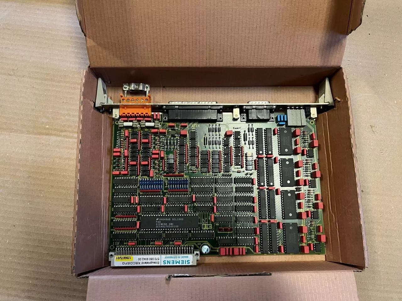 Siemens 6FC5111-0CB02-0AA0/Sinumerik Module-Peripheral front view — industrial automation spare part by Samonde