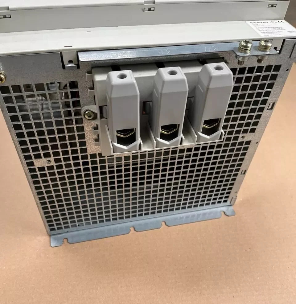 Siemens Simodrive Module UEB detail view — industrial automation spare part by Samonde