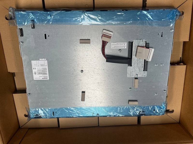 Siemens 6FC5203-0AF05-0AB0 - OP015A Panel 15" TFT HMI label view — industrial automation spare part by Samonde