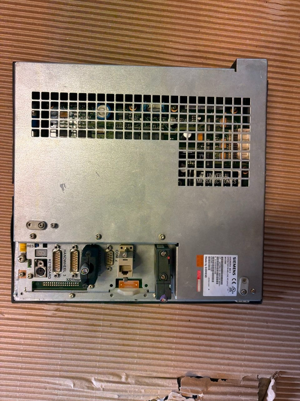 Siemens 6FC5610-0BA10-0AA1 SINUMERIK OP010 CNC Operator Panel detail view — industrial automation spare part by Samonde
