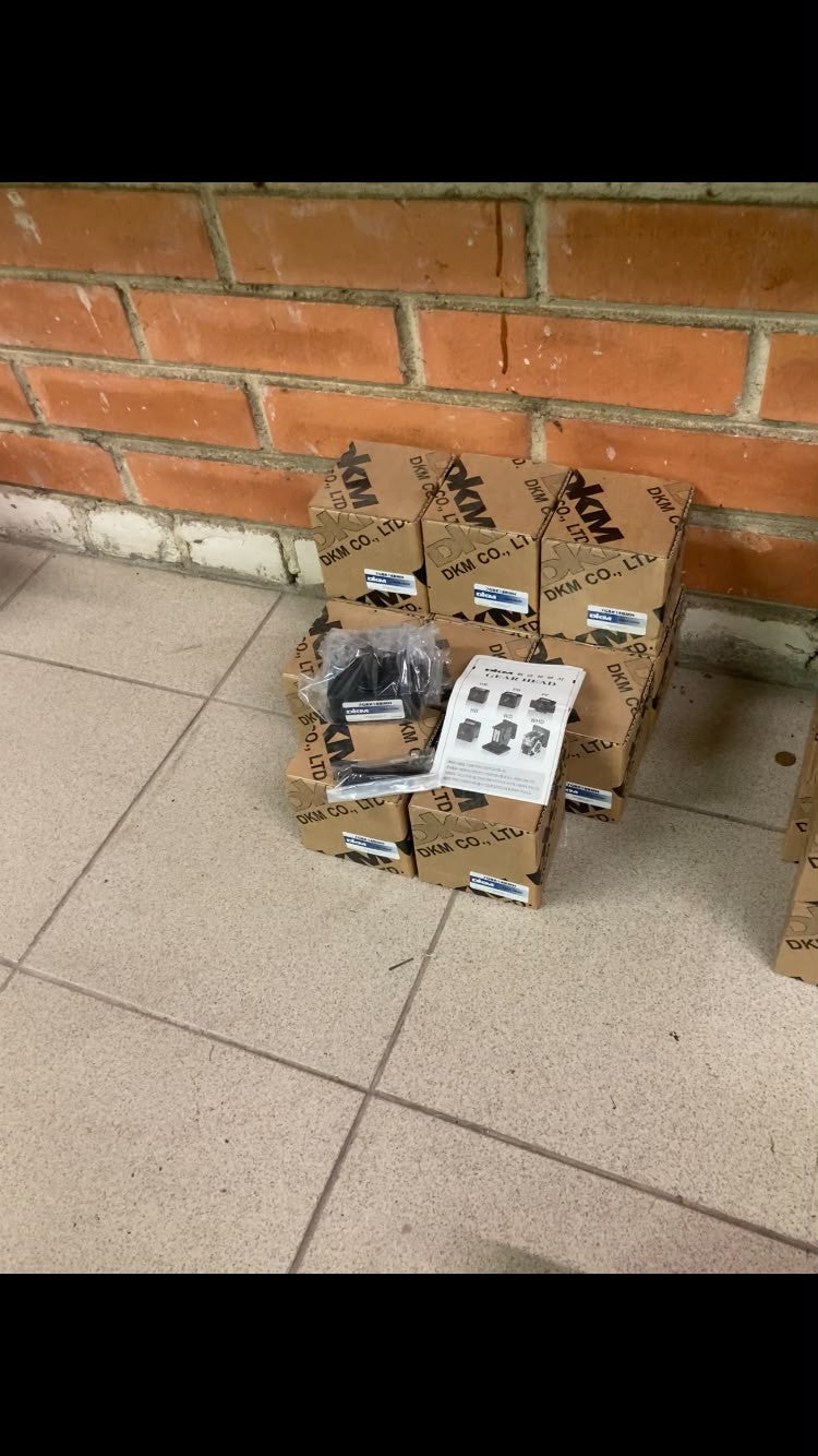 Surplus lot: Stock of boxed DKM 7GBK18BMH gear heads