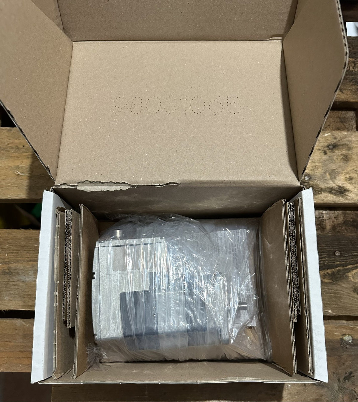 Surplus lot: Schneider Electric Lexium ILE ILE2K661PC1A0 in its box